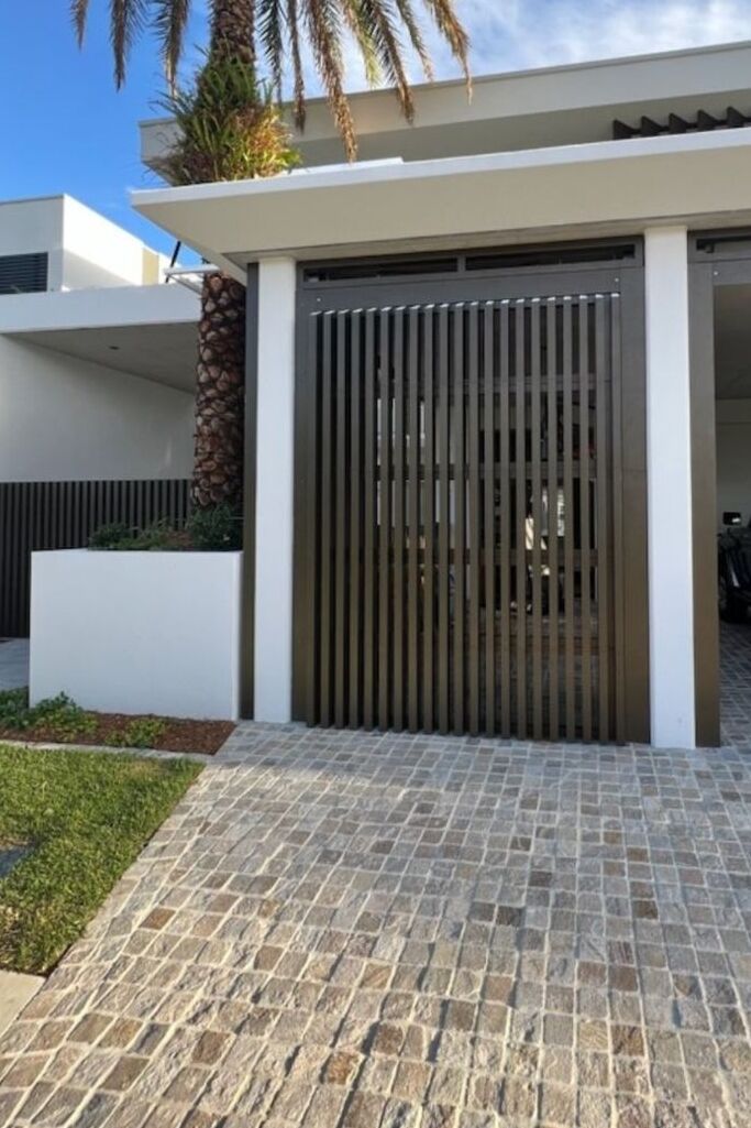 Natural quartzite slabs luxury veining metamorphic stone premium countertops USA export