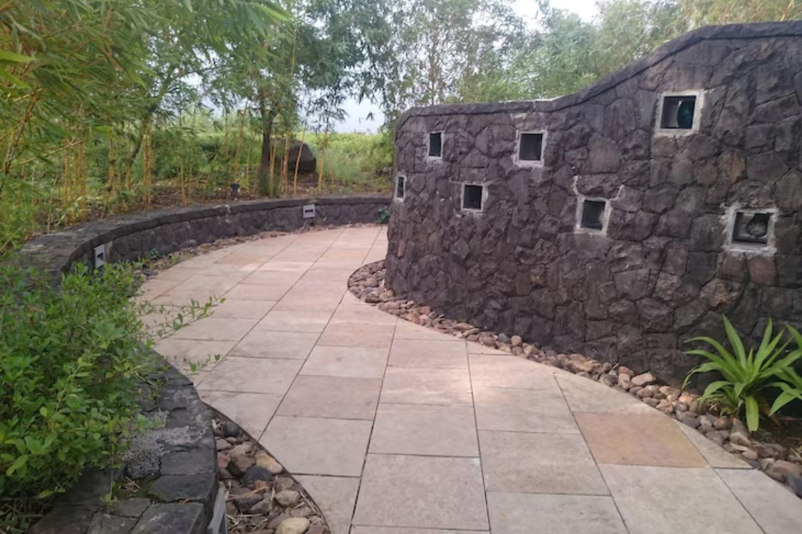 Sandstone tiles outdoor applications patio walkway driveway natural stone pavers